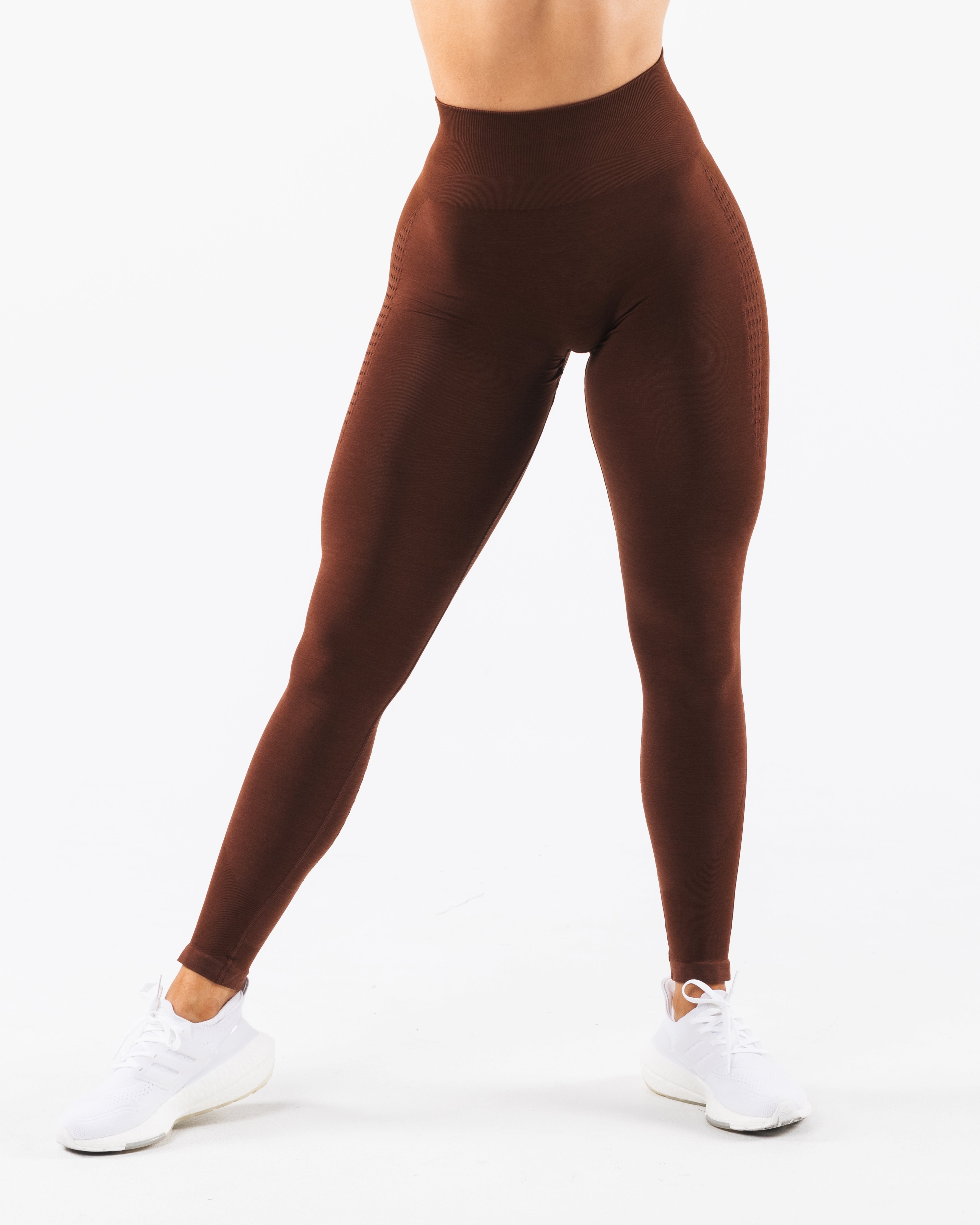 Amplify Contour Legging Manhattan Alphalete Athletics UK