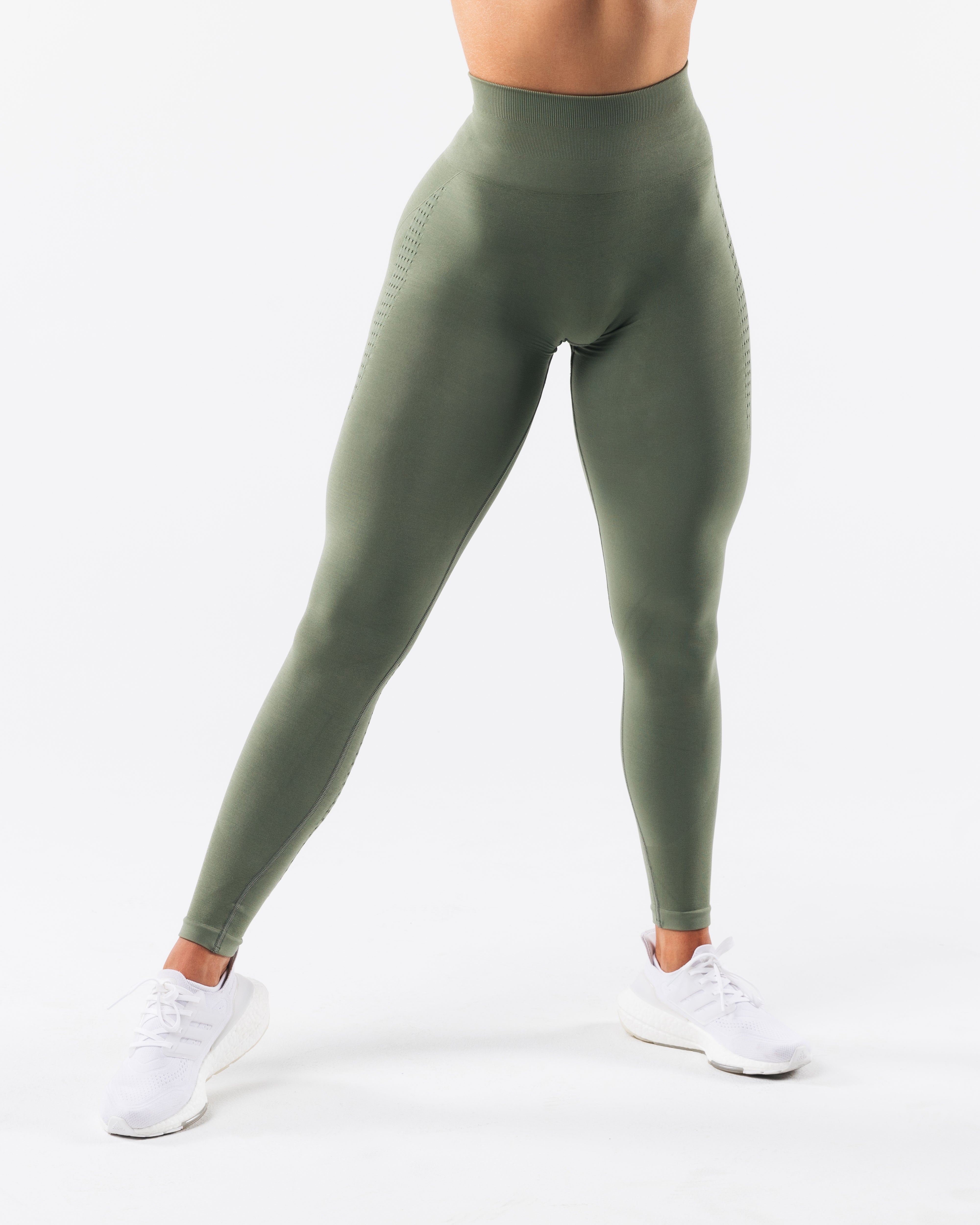 How are we feeling about this Surface Elevation legging? 🥴 :  r/alphafanatics