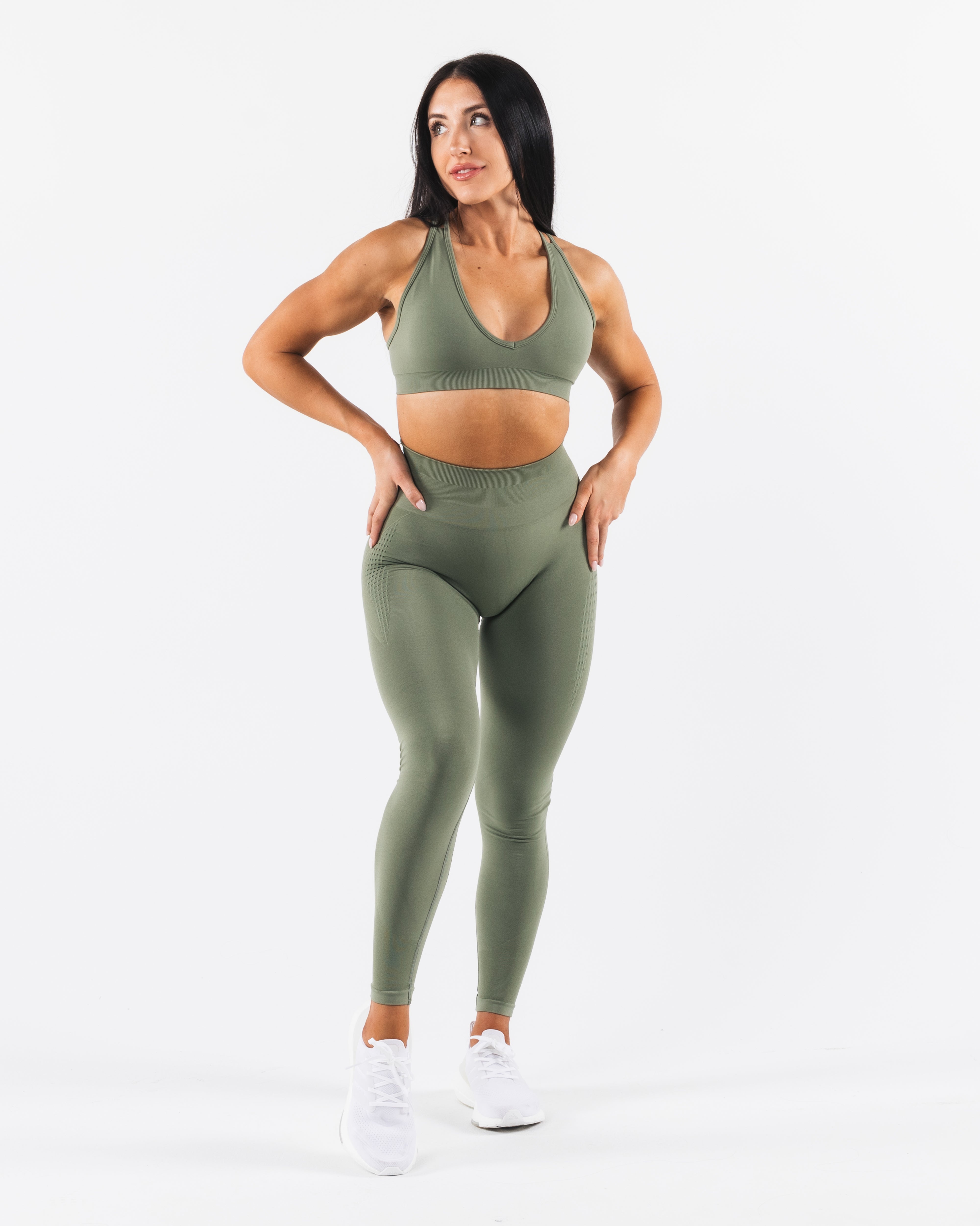 Amplify Contour Bra - Noble Green – Alphalete Athletics