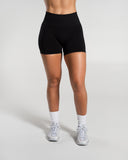 Amplify Mid Rise Short in Black – women's shorts in nylon and polyester fabric