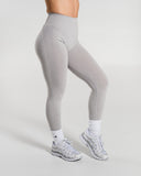 Amplify Ultra-High Rise Legging in LT Heather – women's legging with breathable fabric