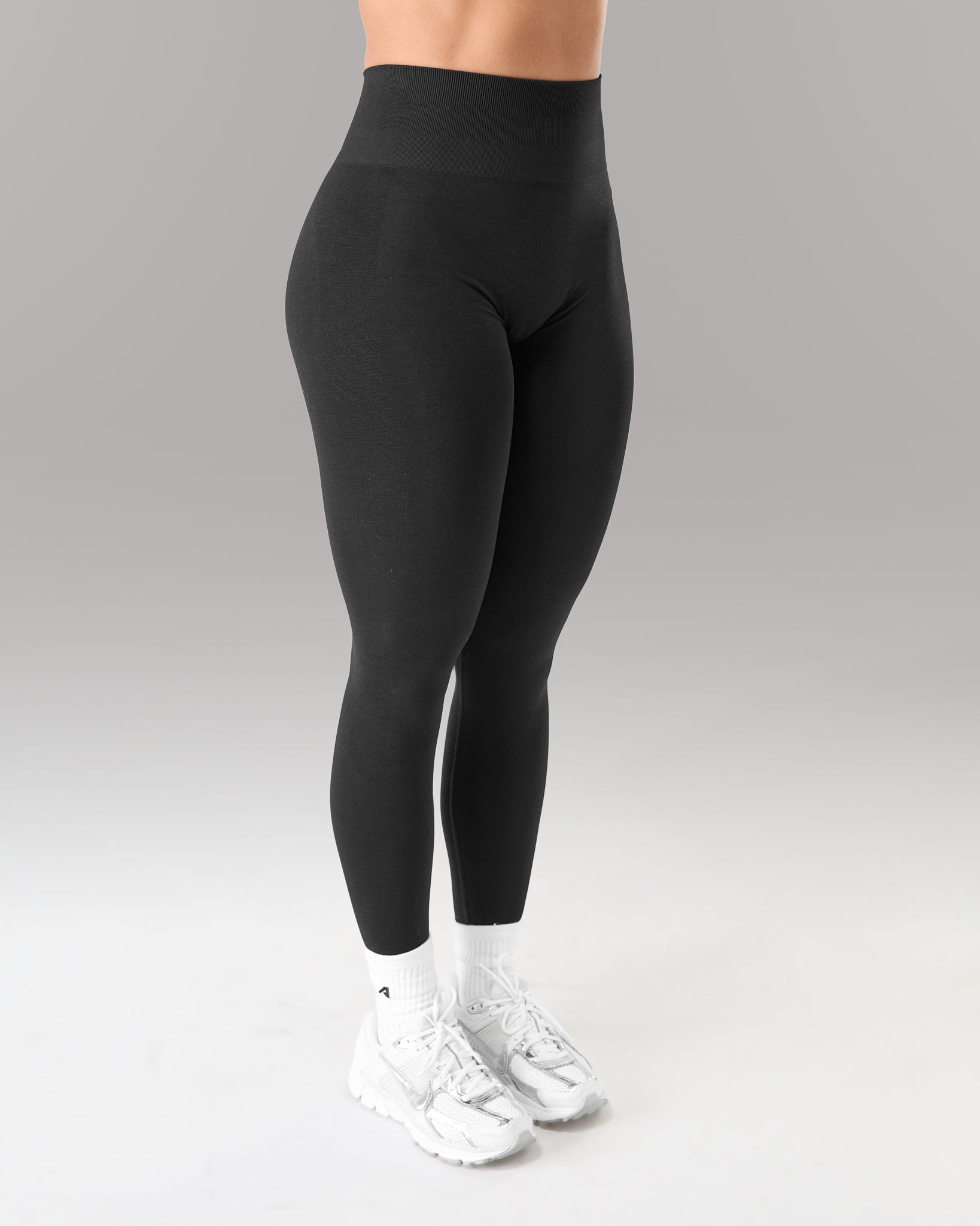 ALPHALETE Amplifyレギンス Amplify Ultra-High Rise Legging - Black | Workout Leggings