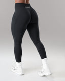 Amplify Ultra-High Rise Legging - Black