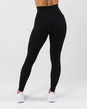 Aura Ultra-High Rise Legging - Onyx