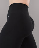 Pump Mid Rise Legging - Black w/ Logo