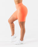 Parker Mid Rise Short - Heat