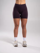 Pump Mid Rise Short - Black Garnet