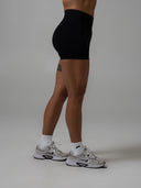 Contour Mid Rise Short - Black