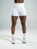 Pump Mid Rise Short - White