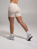 Pump Mid Rise Short - Wheat