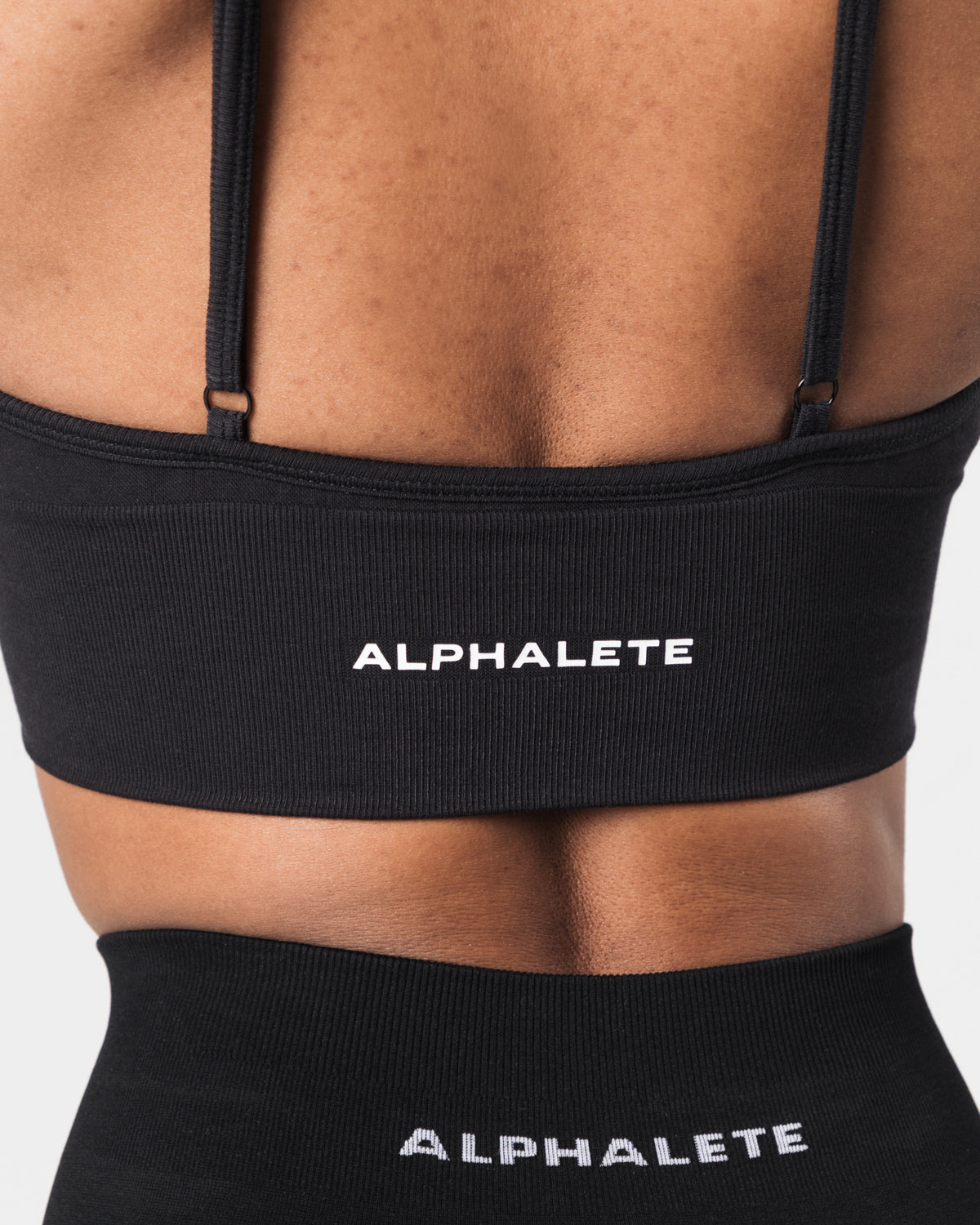 Amplify Deep V Bra - Black – Alphalete Athletics